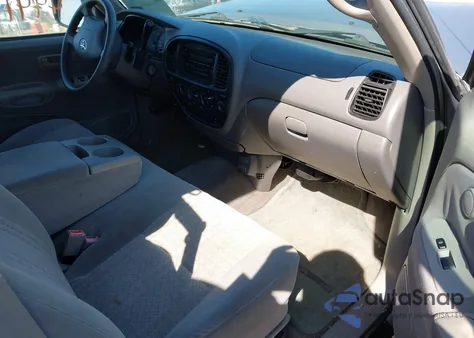 2003 Toyota Tundra Sr5 z USA, uszkodzony, nr VIN 5TBRN34113S375628
